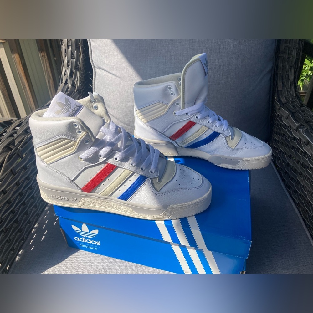 Excellent Condition Adidas Rivalry High Top - Picture 2 of 7